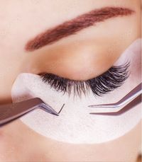 Augenbrauen und Wimpern Styling bei BQ Medical Beauty
