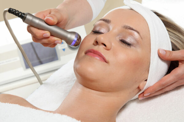 Beauty-Behandlungen mit apparativer Kosmetik
